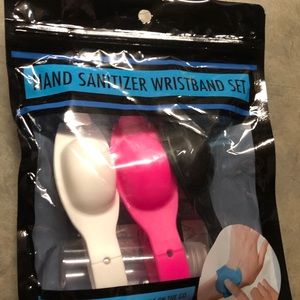 Hand sanitizer bracelet